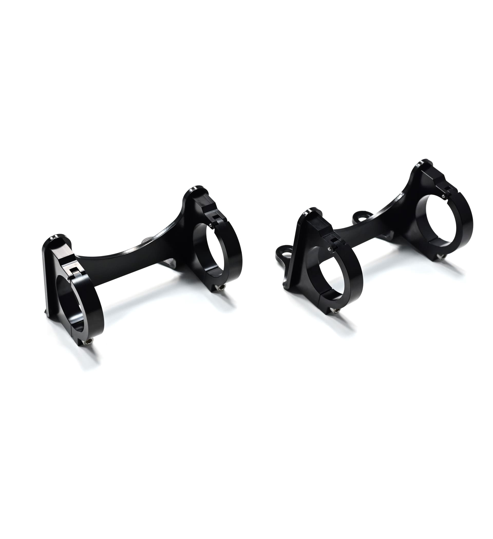  2.5" REMOTE RESERVIOR SHOCKS CLAMPS WITH RESERVOIR MOUNT FOR 11-26 CHEVY / GMC 2500HD  3500HD 2WD /4WD 2
